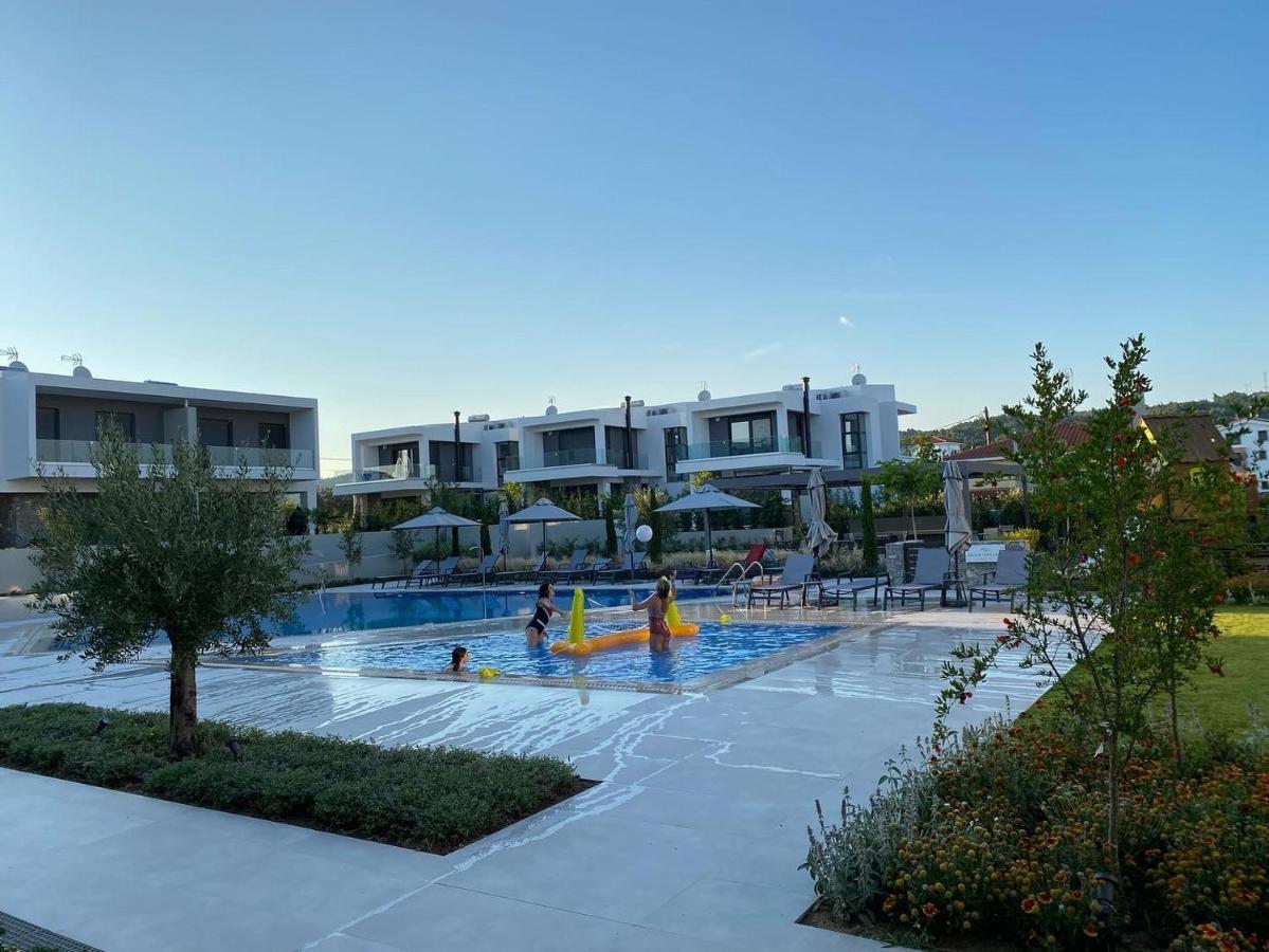 Olea Luxury Apartments Nikiti  Eksteriør billede