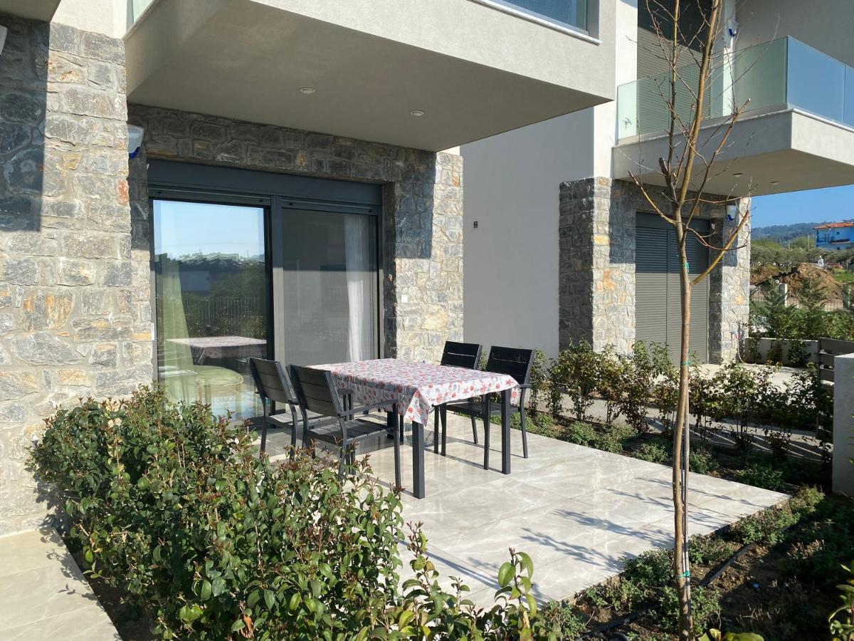 Olea Luxury Apartments Nikiti  Eksteriør billede